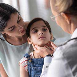 Médico otorrinolarigologo infanto juvenil niños adolescentes