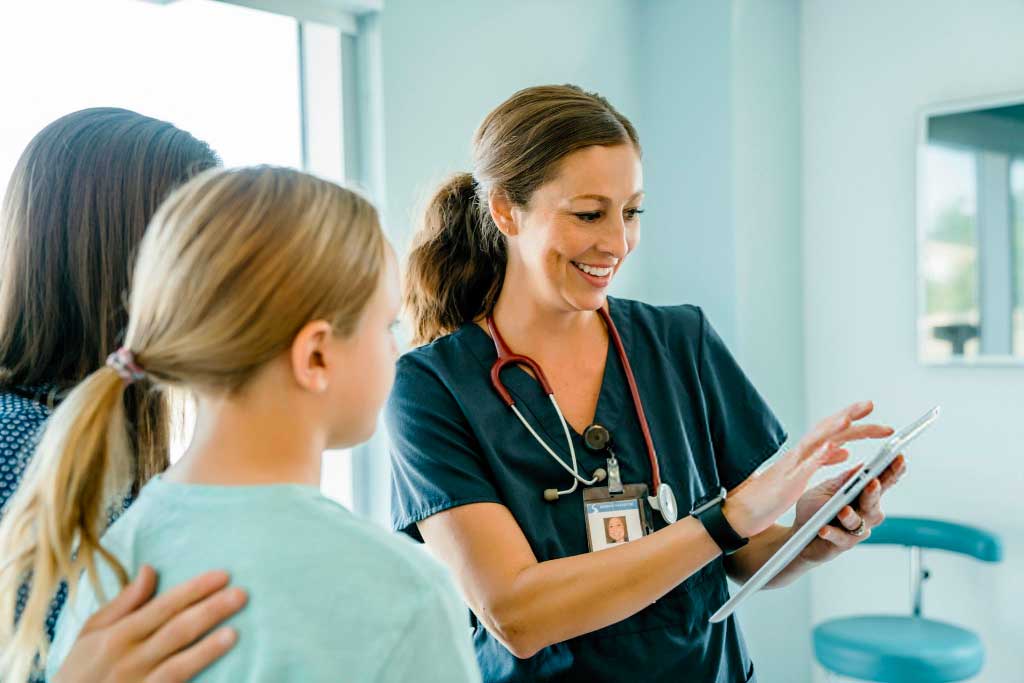 gastroenterología infanto juvenil Centro de Especialidades Médicas Cumbres del Santuario