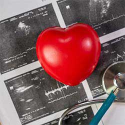 Médico cardiología pediátrica infanto juvenil niños adolescentes