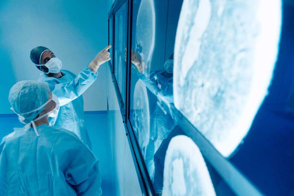 Neurocirugía General Centro de Especialidades Médicas Cumbres del Santuario